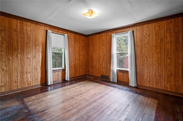 1019 Maple Ave, Monessen, PA 15062