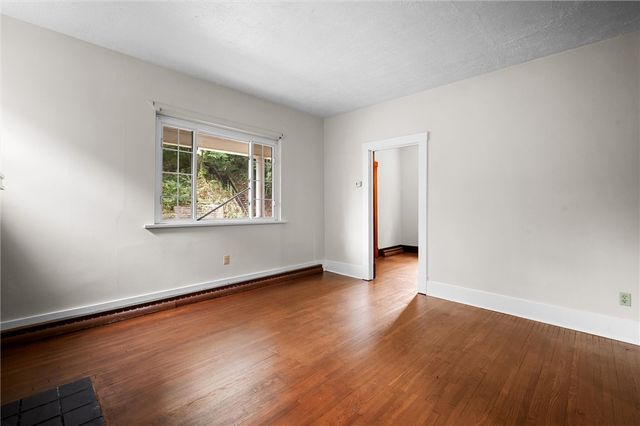 1019 Maple Ave, Monessen, PA 15062