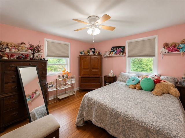 123 Wampanoag Road, Warwick, RI 02818