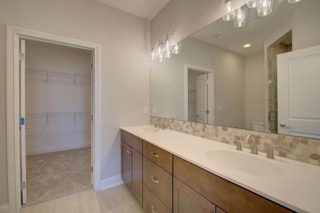 2677 Allegheny Way, Villa Hills, KY 41017