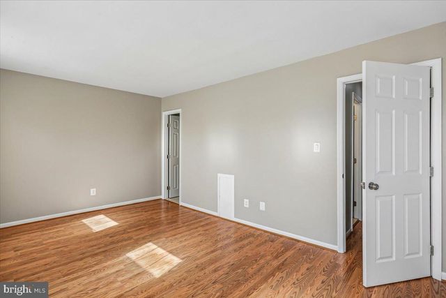 3 CINZANO CT, Gaithersburg, MD 20878