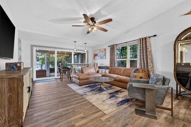 292 SUNLIT COVE DRIVE NE, St Petersburg, FL 33702