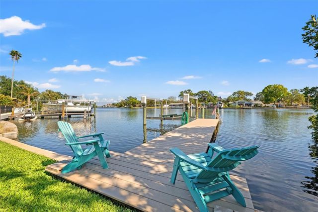 292 SUNLIT COVE DRIVE NE, St Petersburg, FL 33702