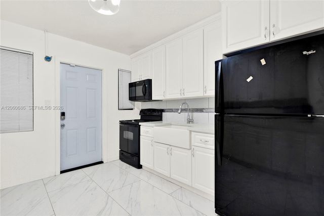 135 NW 121st St, North Miami, FL 33168