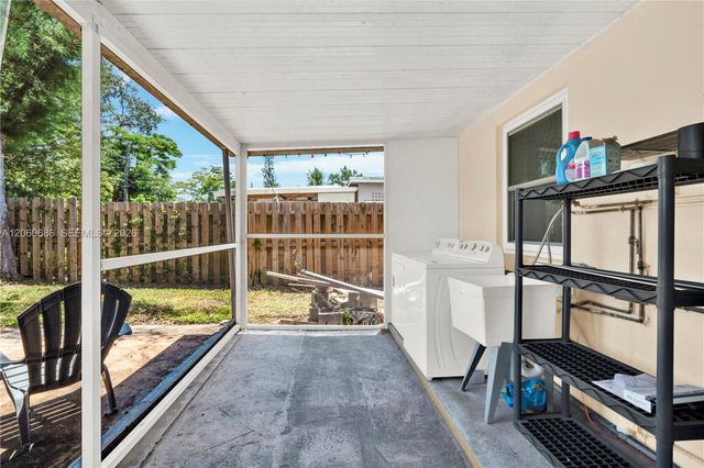 135 NW 121st St, North Miami, FL 33168