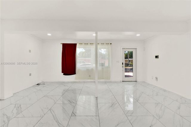135 NW 121st St, North Miami, FL 33168