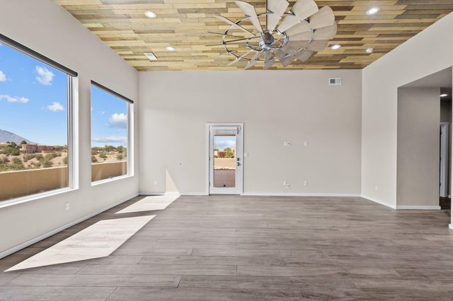 7 Aztec Court, Placitas, NM 87043