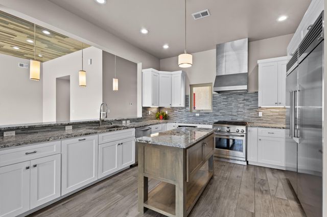 7 Aztec Court, Placitas, NM 87043