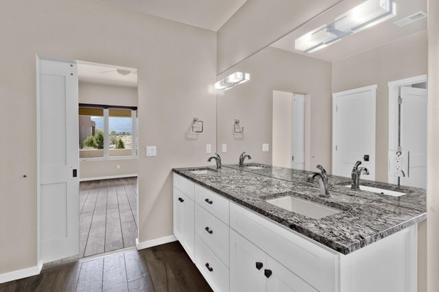 7 Aztec Court, Placitas, NM 87043