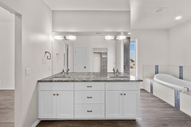 7 Aztec Court, Placitas, NM 87043