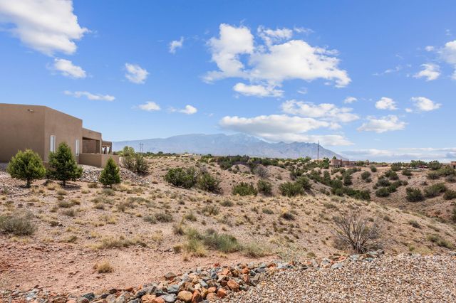 7 Aztec Court, Placitas, NM 87043