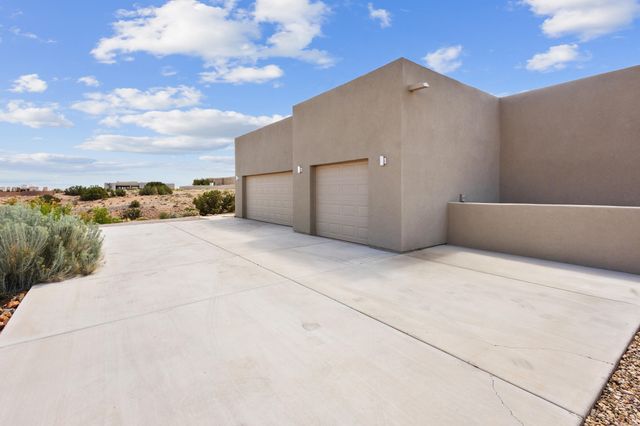 7 Aztec Court, Placitas, NM 87043