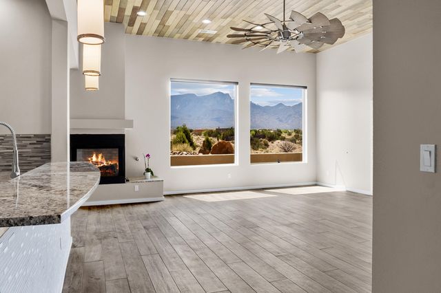 7 Aztec Court, Placitas, NM 87043