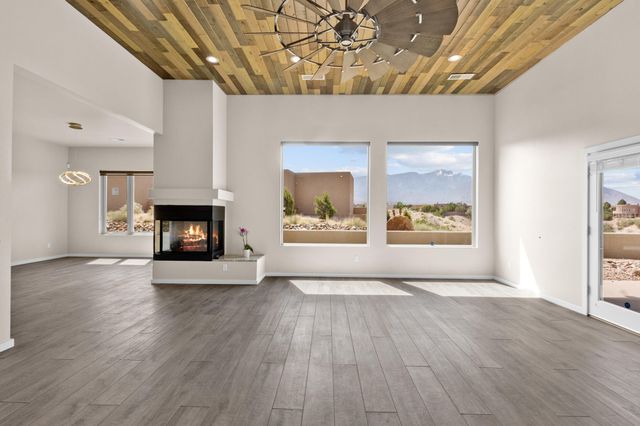 7 Aztec Court, Placitas, NM 87043