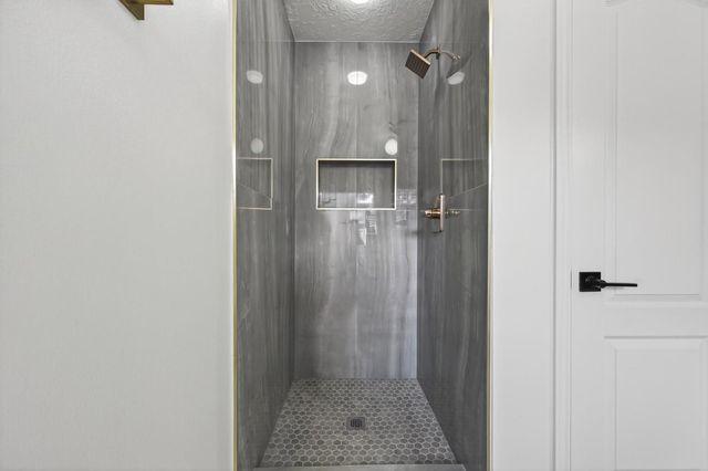 2431 Parkwood Lane Lane, Sugar Land, TX 77479