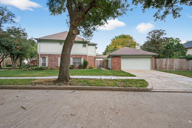 2431 Parkwood Lane Lane, Sugar Land, TX 77479