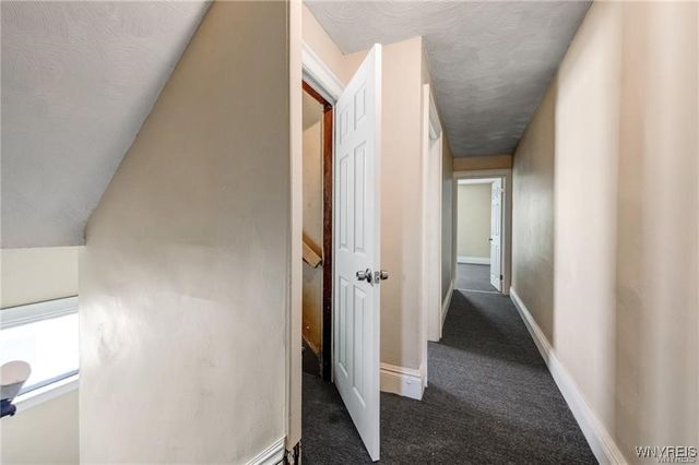 1906 Whitney Avenue, Niagara Falls, NY 14301