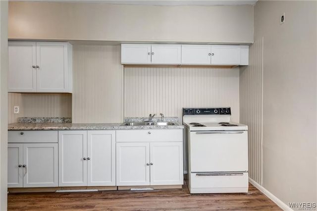 1906 Whitney Avenue, Niagara Falls, NY 14301