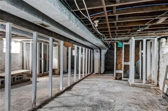 1906 Whitney Avenue, Niagara Falls, NY 14301