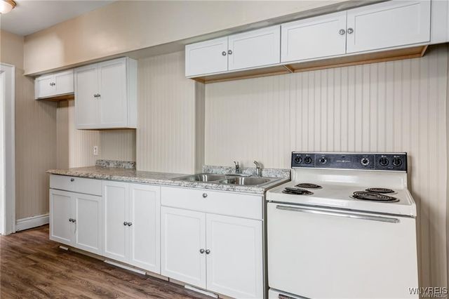 1906 Whitney Avenue, Niagara Falls, NY 14301