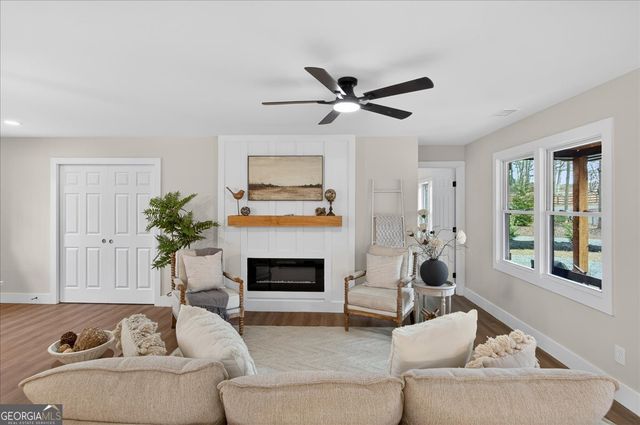 258 Arliss Drive, Canton, GA 30115