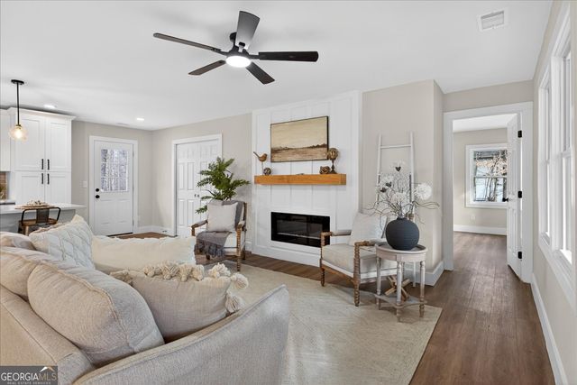 258 Arliss Drive, Canton, GA 30115