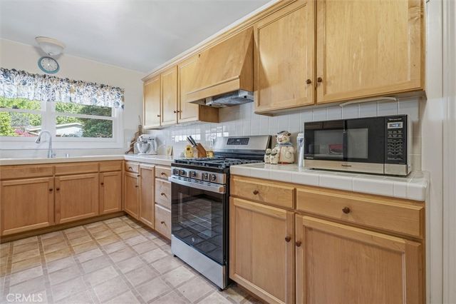 1879 San Luis Drive, San Luis Obispo, CA 93401