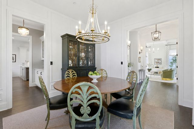 307 E Hillside Avenue, Barrington, IL 60010