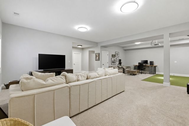 307 E Hillside Avenue, Barrington, IL 60010