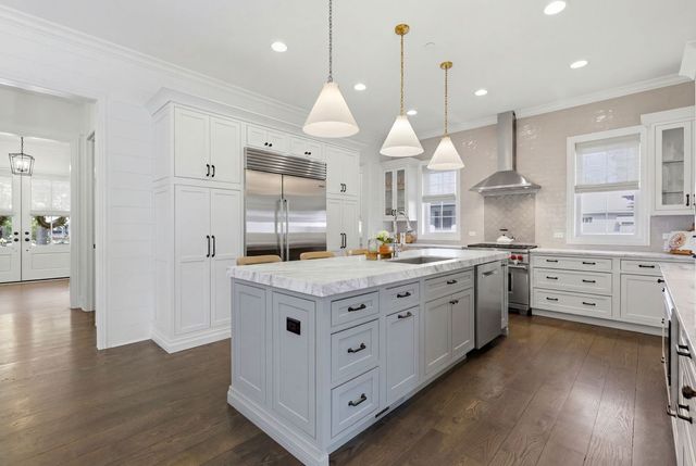 307 E Hillside Avenue, Barrington, IL 60010
