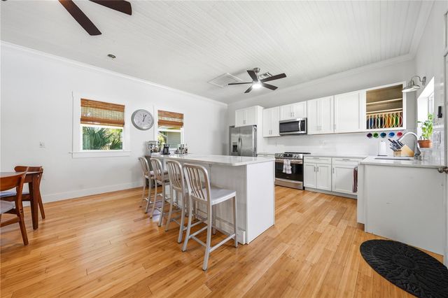 128 N LAKEVIEW DRIVE, Lake Helen, FL 32744