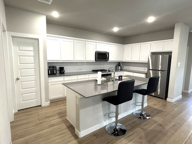 4913 Pebblewood Drive, Princeton, TX 75071