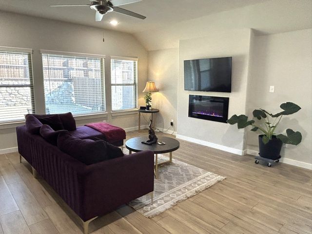 4913 Pebblewood Drive, Princeton, TX 75071