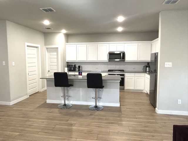 4913 Pebblewood Drive, Princeton, TX 75071