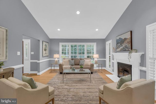 6811 BRIMSTONE LN, Fairfax Station, VA 22039