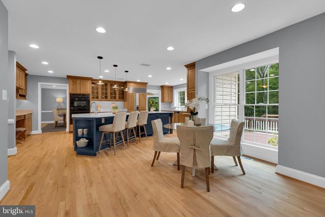 6811 BRIMSTONE LN, Fairfax Station, VA 22039