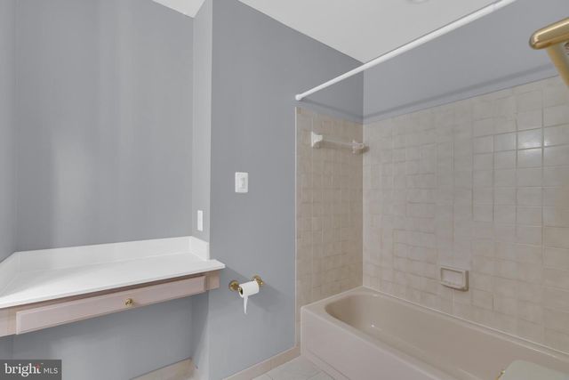 6811 BRIMSTONE LN, Fairfax Station, VA 22039