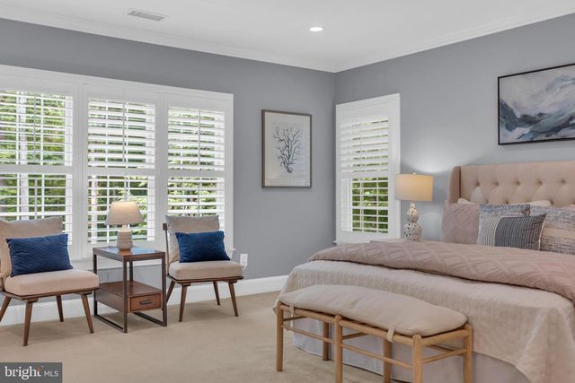 6811 BRIMSTONE LN, Fairfax Station, VA 22039