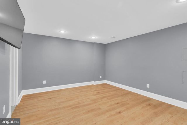 6811 BRIMSTONE LN, Fairfax Station, VA 22039