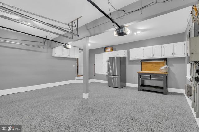 6811 BRIMSTONE LN, Fairfax Station, VA 22039