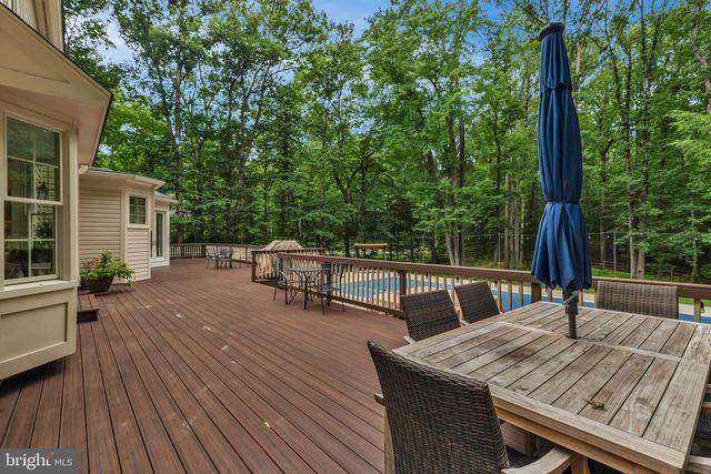 6811 BRIMSTONE LN, Fairfax Station, VA 22039