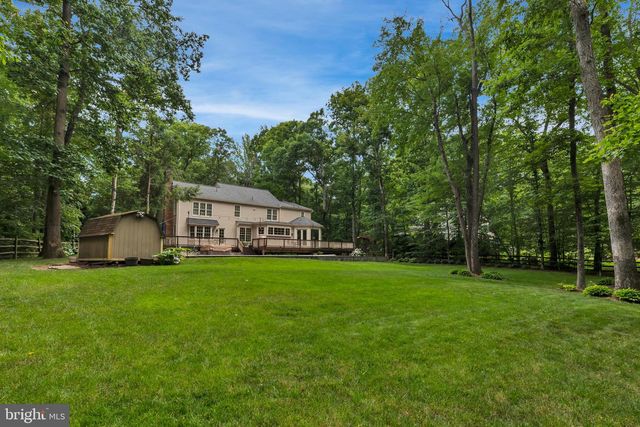 6811 BRIMSTONE LN, Fairfax Station, VA 22039