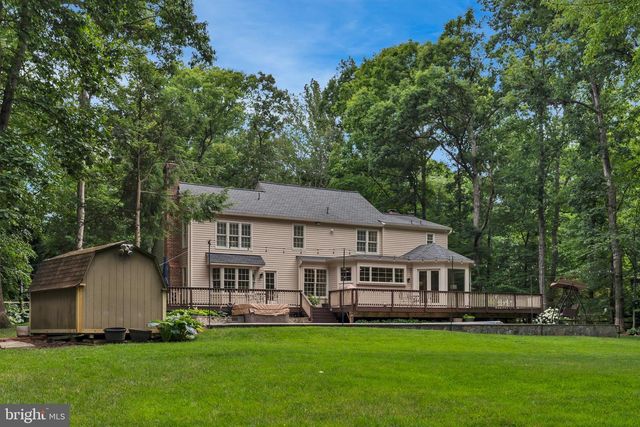 6811 BRIMSTONE LN, Fairfax Station, VA 22039