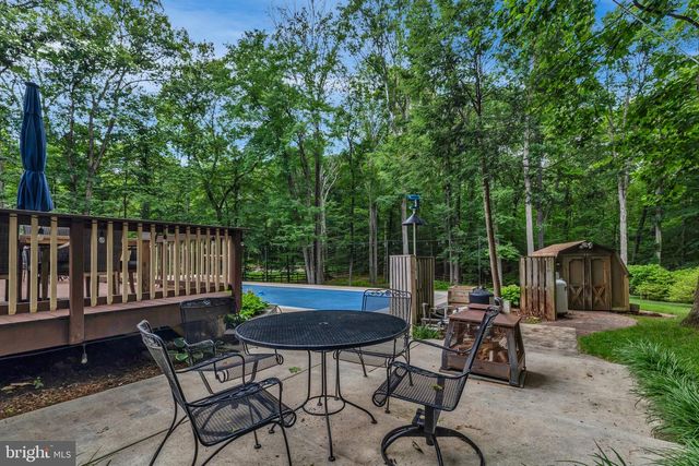 6811 BRIMSTONE LN, Fairfax Station, VA 22039