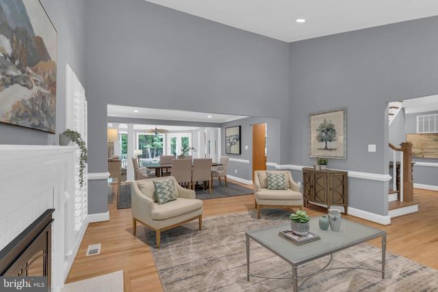 6811 BRIMSTONE LN, Fairfax Station, VA 22039