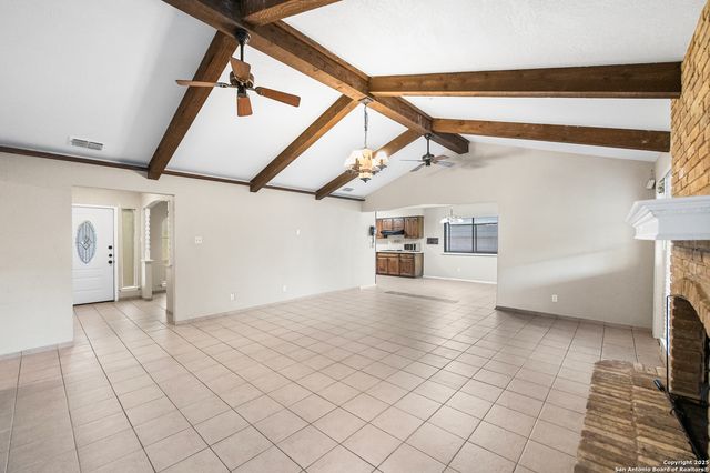 5523 KING RICHARD ST, San Antonio, TX 78229