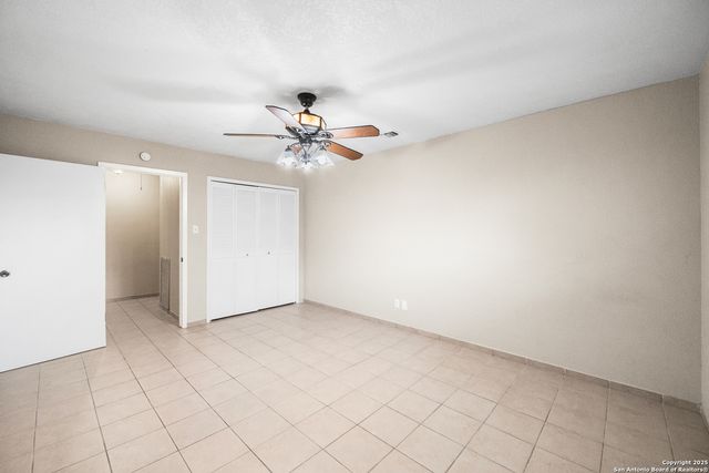 5523 KING RICHARD ST, San Antonio, TX 78229