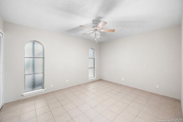 5523 KING RICHARD ST, San Antonio, TX 78229