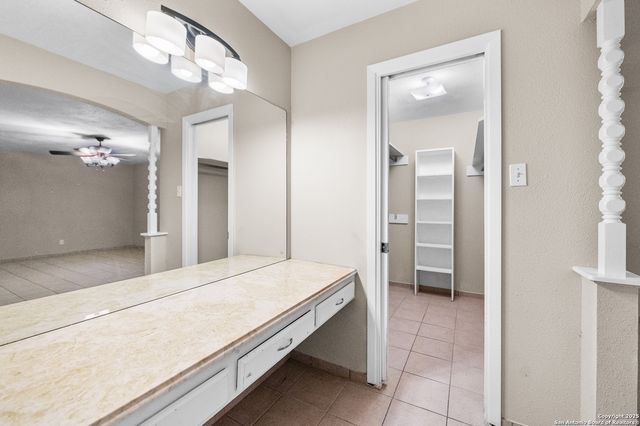 5523 KING RICHARD ST, San Antonio, TX 78229