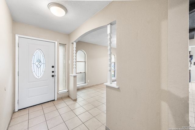 5523 KING RICHARD ST, San Antonio, TX 78229